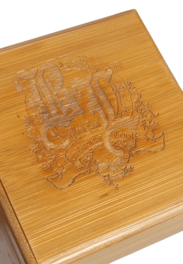 Black Leaf Skull Aufbewahrungsbox aus Bambus